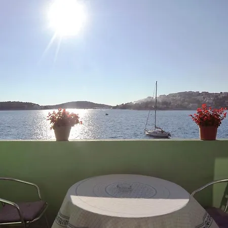 Casa vacanze Seaside House For Families With Children Zatoglav, - 12212