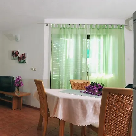 Seaside House For Families With Children Zatoglav, - 12212 Dom wakacyjny *