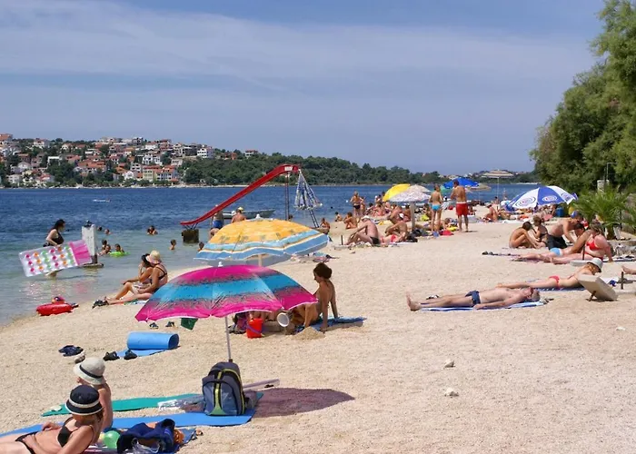 Casa de Férias Seaside House For Families With Children Zatoglav, - 12212 *