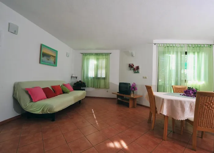 Seaside House For Families With Children Zatoglav, - 12212 *