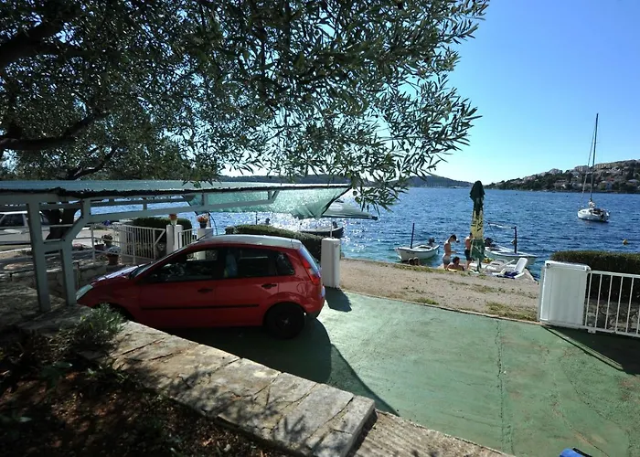 Seaside House For Families With Children Zatoglav, - 12212 *