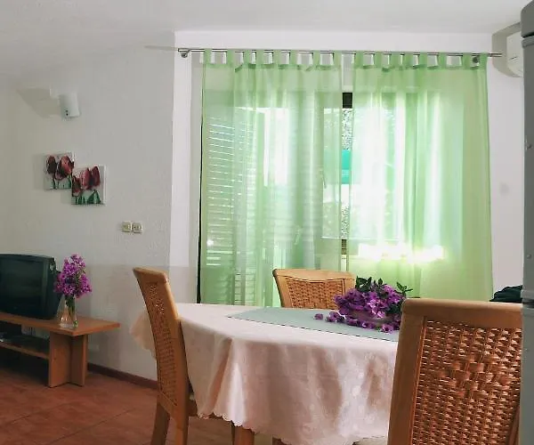 Seaside House For Families With Children Zatoglav, - 12212 Casa de Férias *